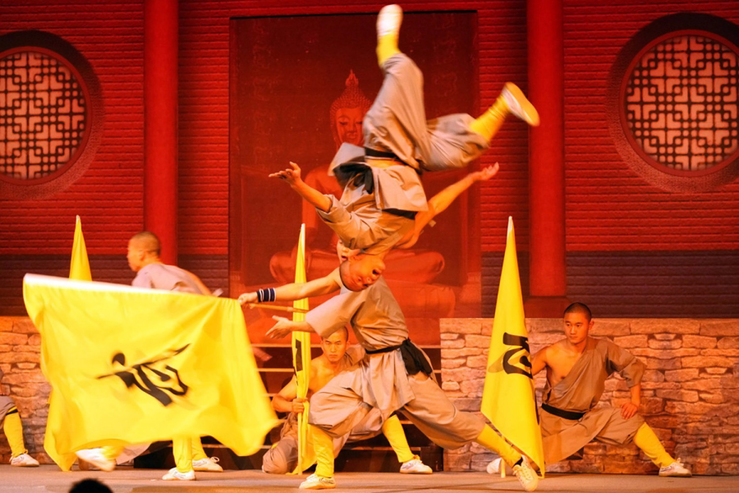 the-chinese-warriors-of-peking-show-the-lyric-theatre